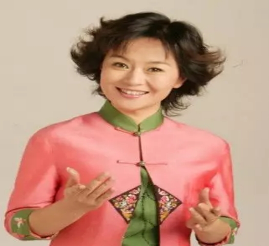 鞠萍现任老公是谁