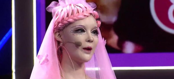 中国第一芭比迪丽拉整过容吗