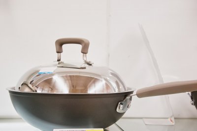 不锈钢擦出黑色有毒吗 不锈钢抛光后有发黑东西怎样处理