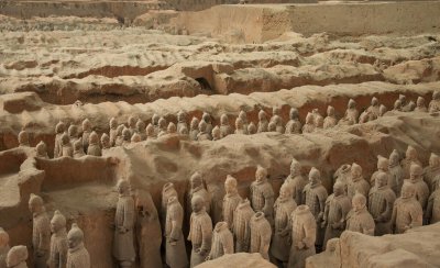 秦始皇陵兵马俑有多少人 坟墓里埋葬一支7000人兵马俑