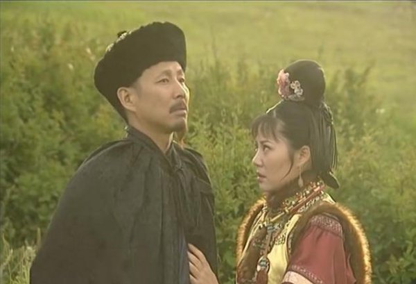 宝日龙梅和康熙是什么关系