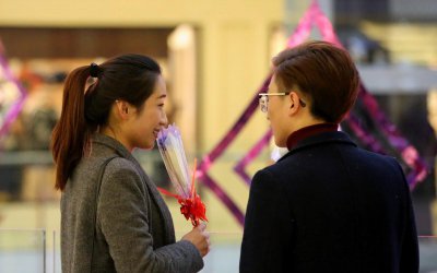 相亲过后回去聊天该聊什么 和女生相完亲回家微信聊什么