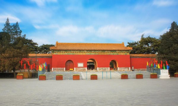 十三陵去哪个陵比较好