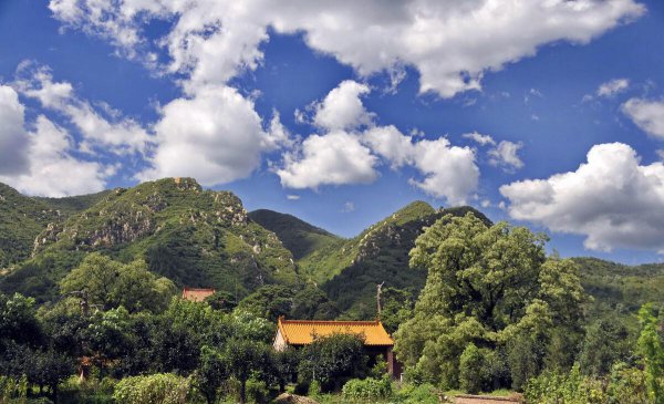 十三陵去哪个陵比较好