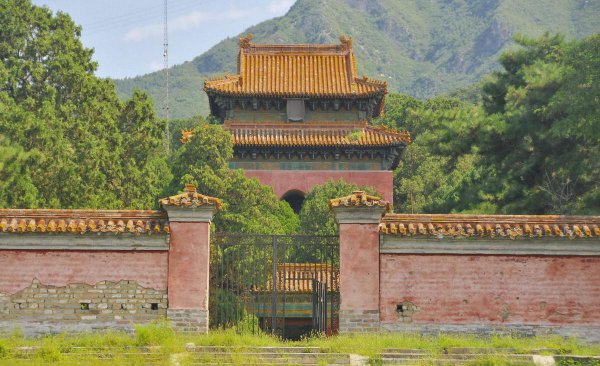 十三陵去哪个陵比较好