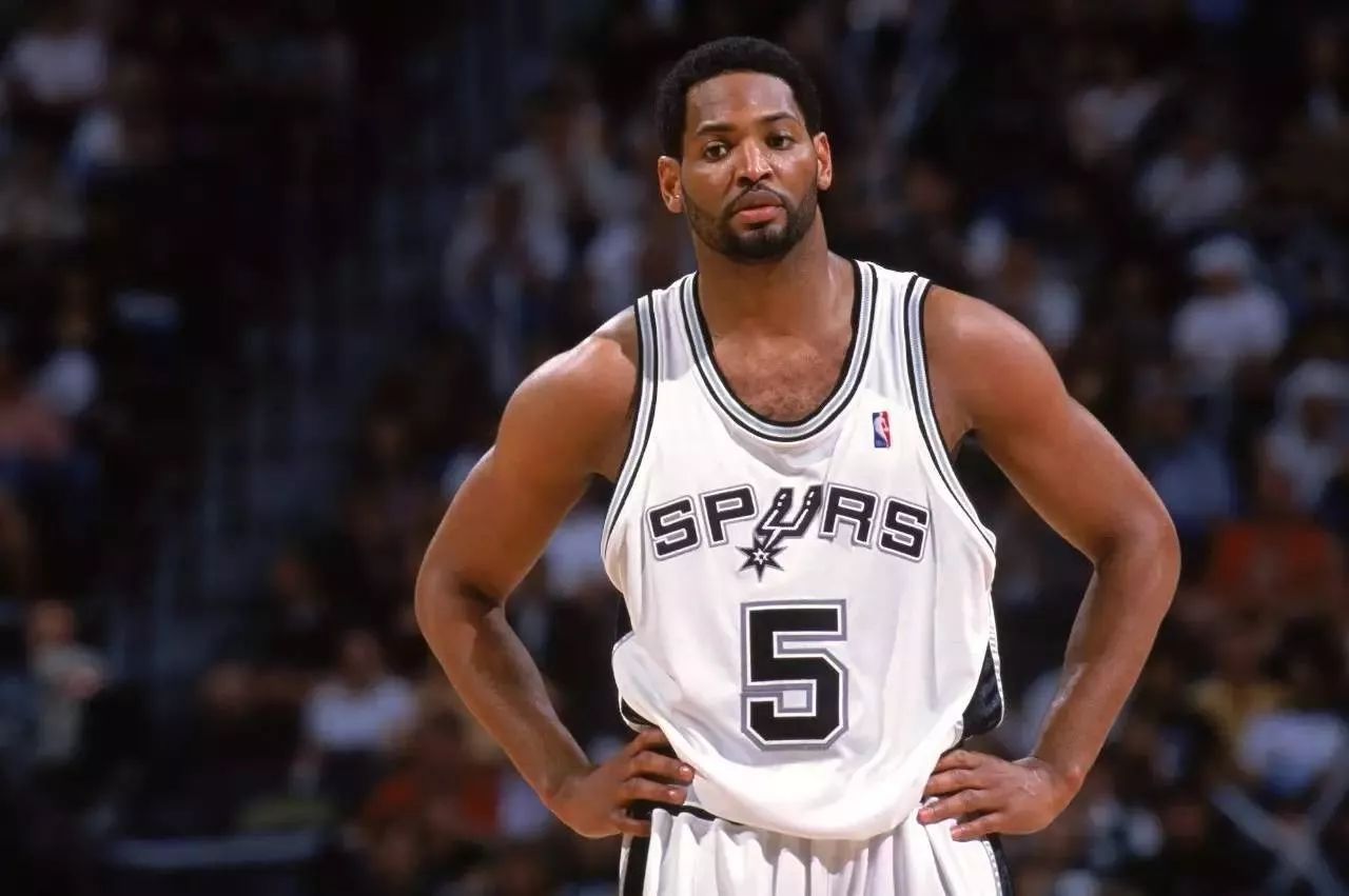 5号球衣的篮球明星