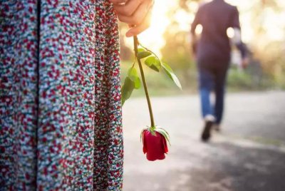 前任找自己复合怎样委婉拒绝 前任求复合该不该答应