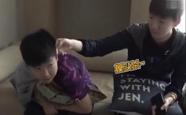 王曼昱跟谁关系好