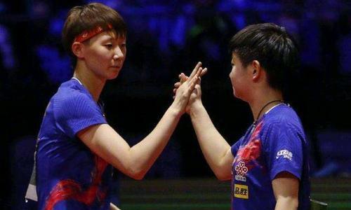 王曼昱跟谁关系好