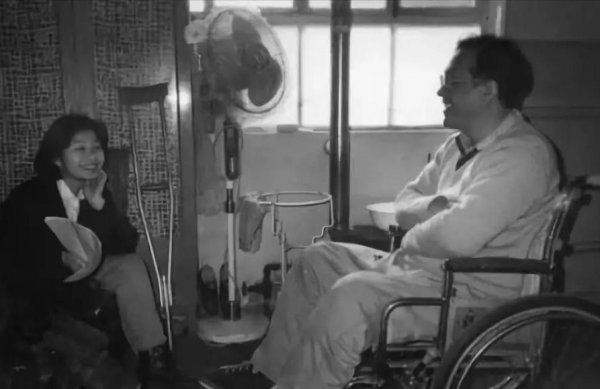 史铁生身残志坚的经典励志故事