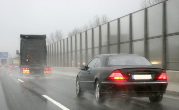 先离合后刹车是大忌