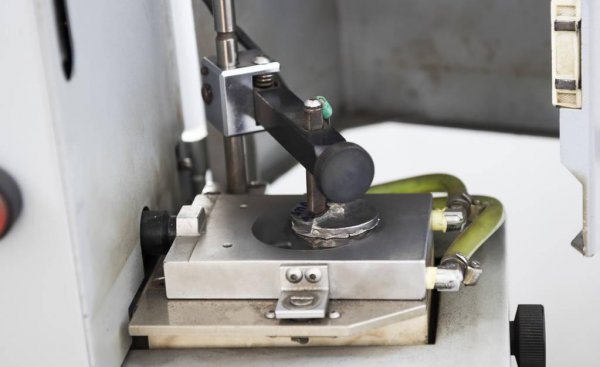 傅里叶红外光谱仪测的是什么