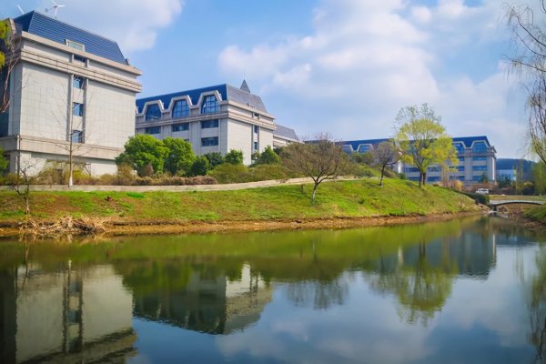 南京信息工程大学是211还是985学校