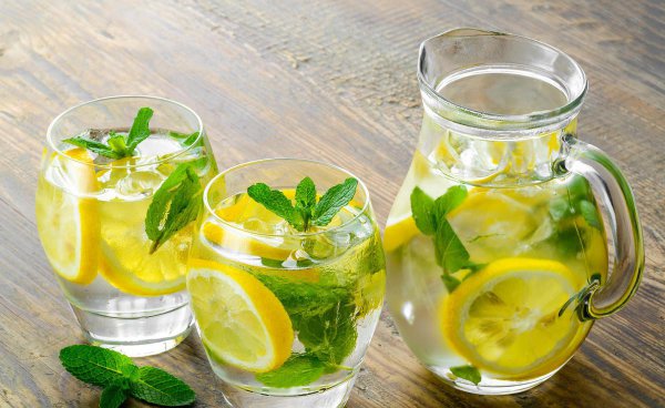 柠檬水用开水冲还是温水