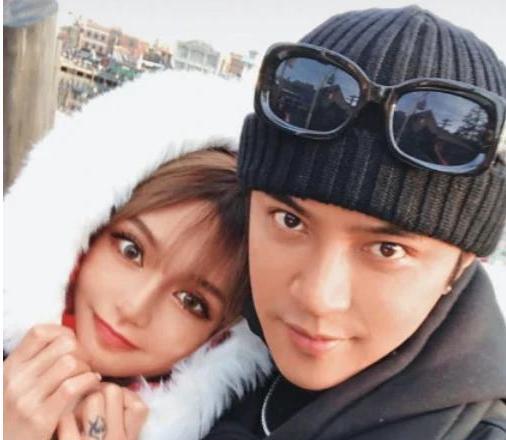 周扬青的家世怎么样