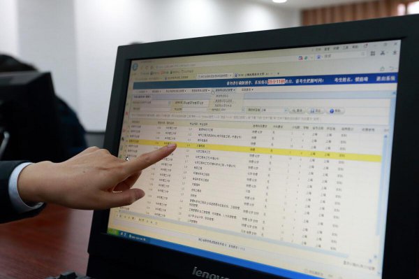 新高考选纯文吃亏吗