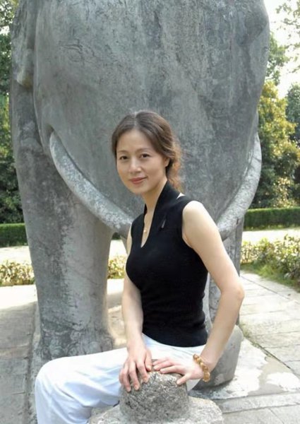 著名作家余秋雨婚史介绍