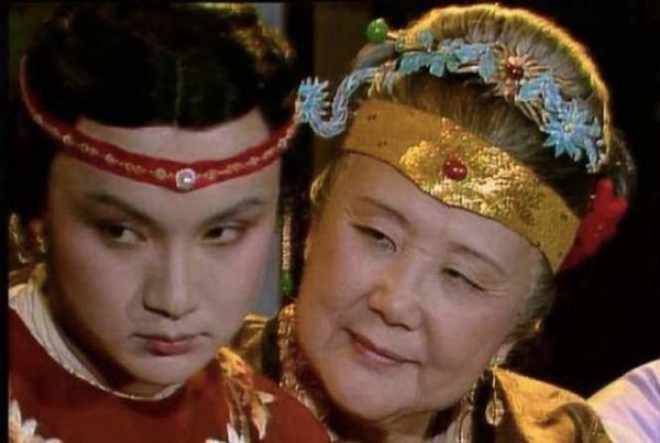 秦可卿为什么带宝玉进自己的房间