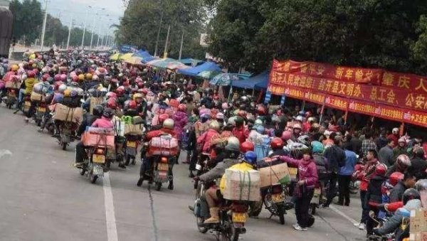 柏林墙的历史背景简要概括