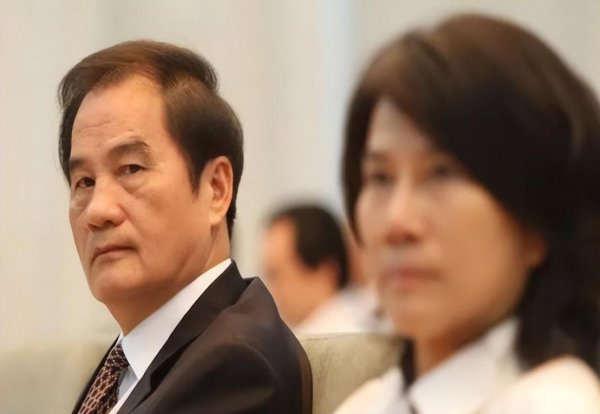 董明珠个人简短经历