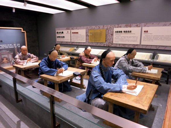 八股取士的利与弊