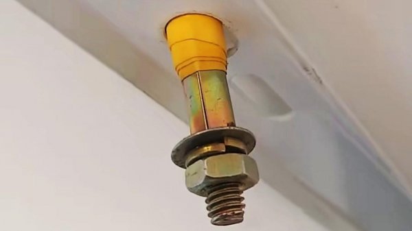 螺丝滑丝空转拧不紧怎么办