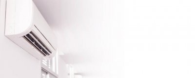 夏天空调向上吹还是向下吹 夏天空调怎么开又好又省电