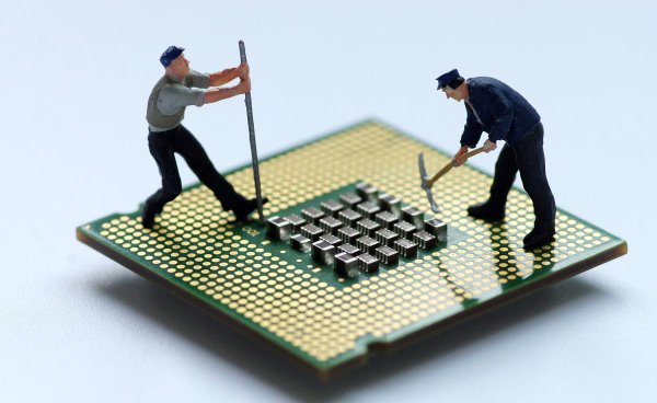 处理器amd和intel哪个好