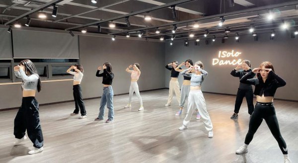 爵士和街舞有什么不同