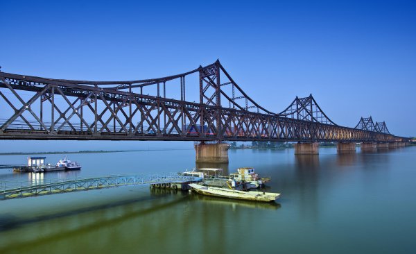 中国和朝鲜两国的界河叫做什么江