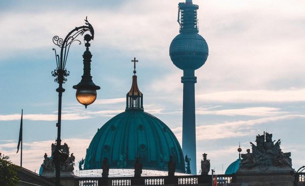 水瓶男和什么星座最配