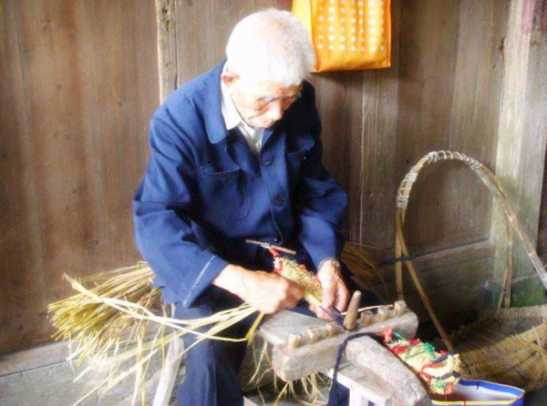 芒鞋是什么意思