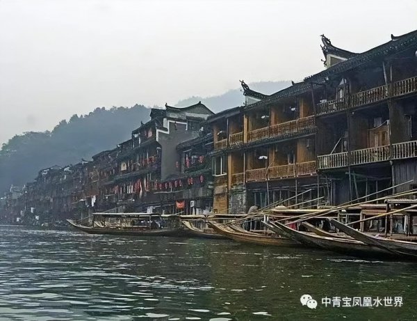 凤凰古城旅游攻略自由行简介