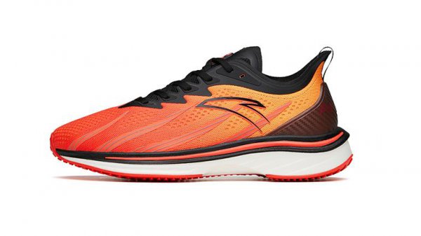 体育中考穿什么鞋更好