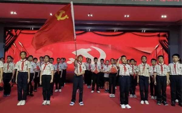 小学生红色经典诗歌