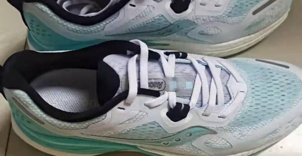 什么运动鞋好看又舒适