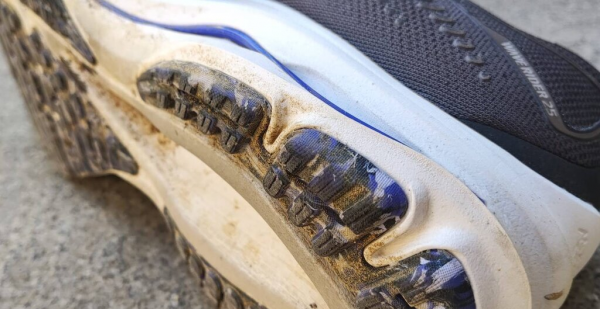 什么运动鞋好看又舒适