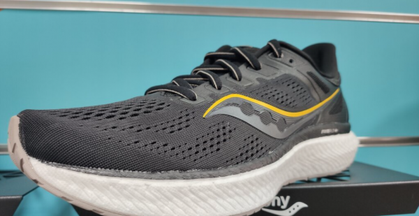 什么运动鞋好看又舒适