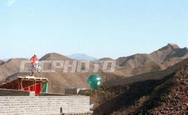 柯受良飞越黄河多少米