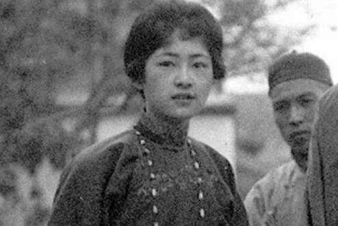 林徽因的三个男人分别是谁