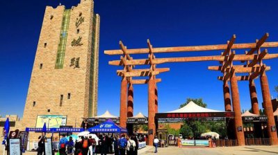 中国撒哈拉沙漠在什么地方 宁夏腾格里沙漠游玩攻略介绍