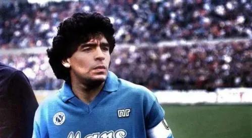 世界十大足球巨星