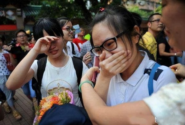 高考题难对哪些学生有利