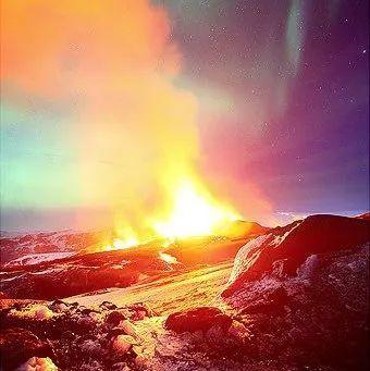 冰岛位于什么和什么板块交界处