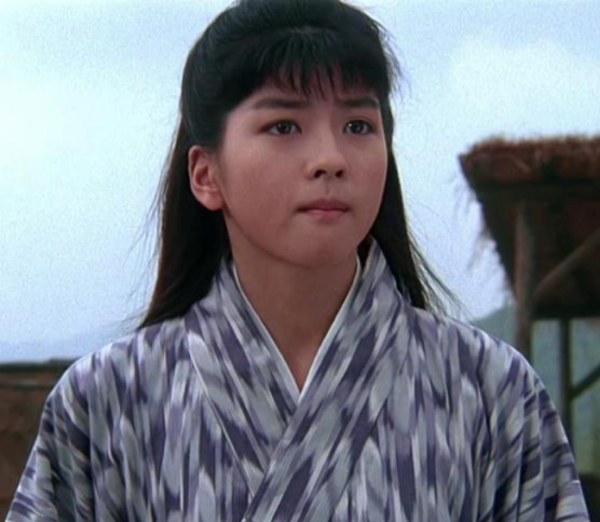 中山忍个人资料照片及简历