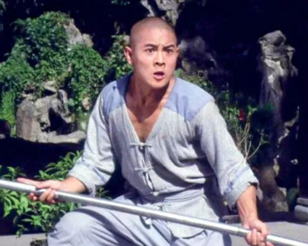 中山忍个人资料照片及简历