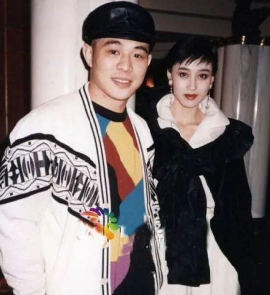 中山忍个人资料照片及简历