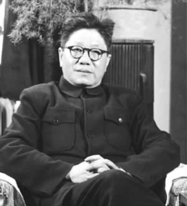 诗人冯至简介 杰出的抒情诗人冯至的个人资料介绍