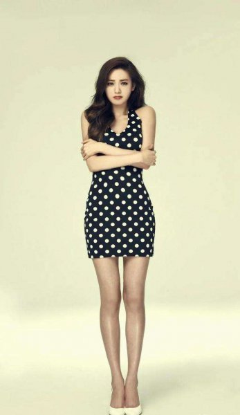 模特林珍娜的个人简历