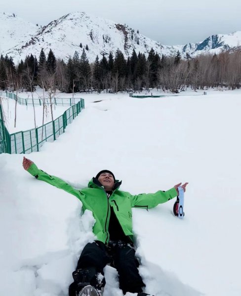 演员何明翰个人资料简介